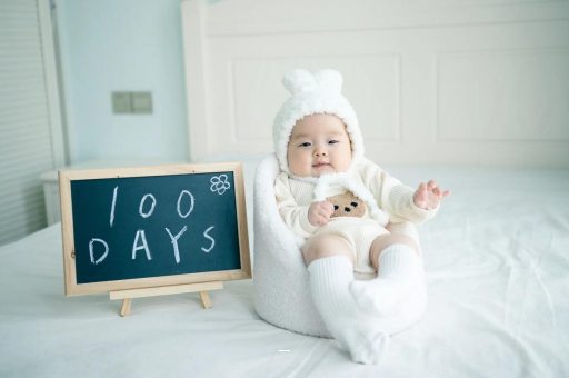 澳门四个月宝宝咬下嘴唇 澳门四个月宝宝咬下嘴唇